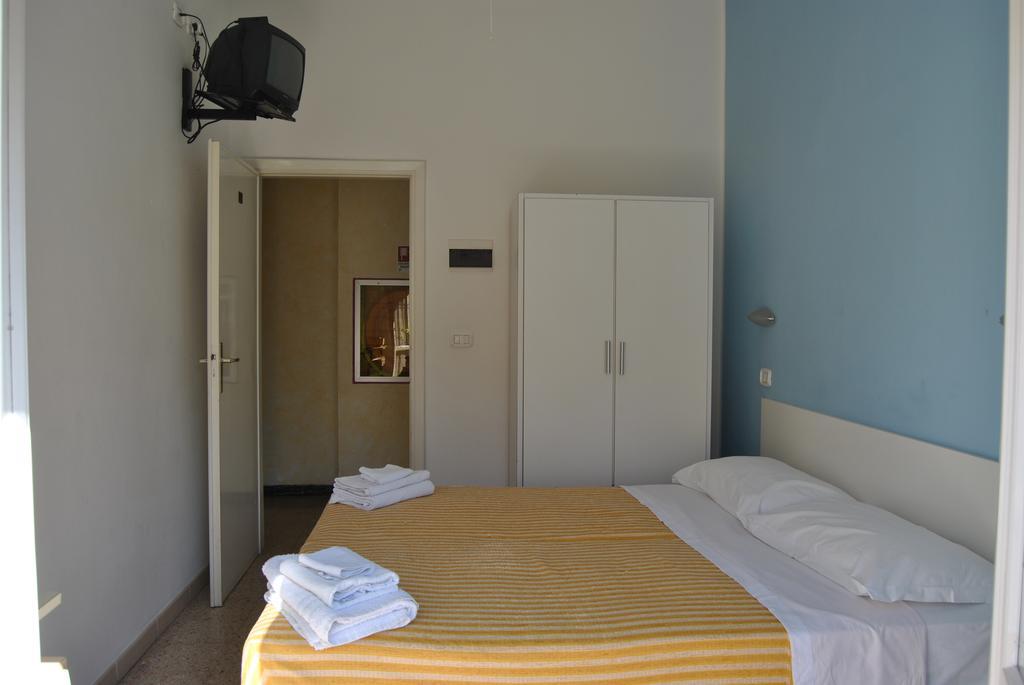 Le Aromatiche B&B Viserbella di Rimini Dış mekan fotoğraf